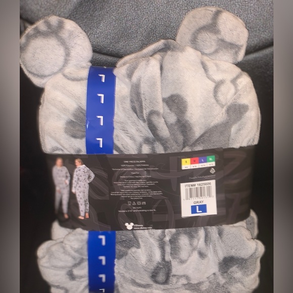 DISNEY ONE PIECE SLEEPER - Picture 4 of 4